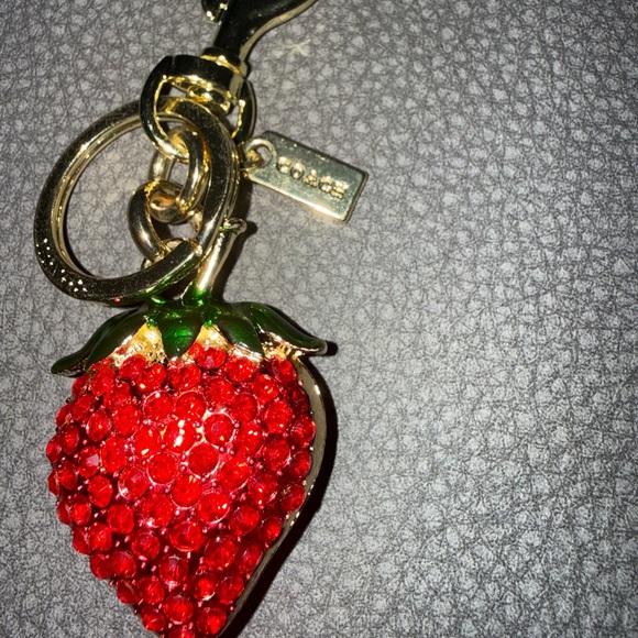 Strawberry Key Holder with Red Crystals - Picture 3 of 4